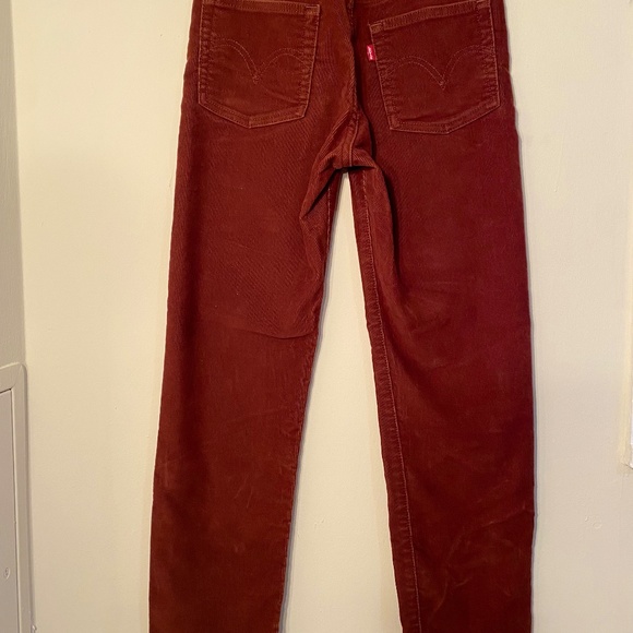 Levi's® Premium WEDGIE STRAIGHT FIT CORDUROY PANTS - Picture 6 of 8